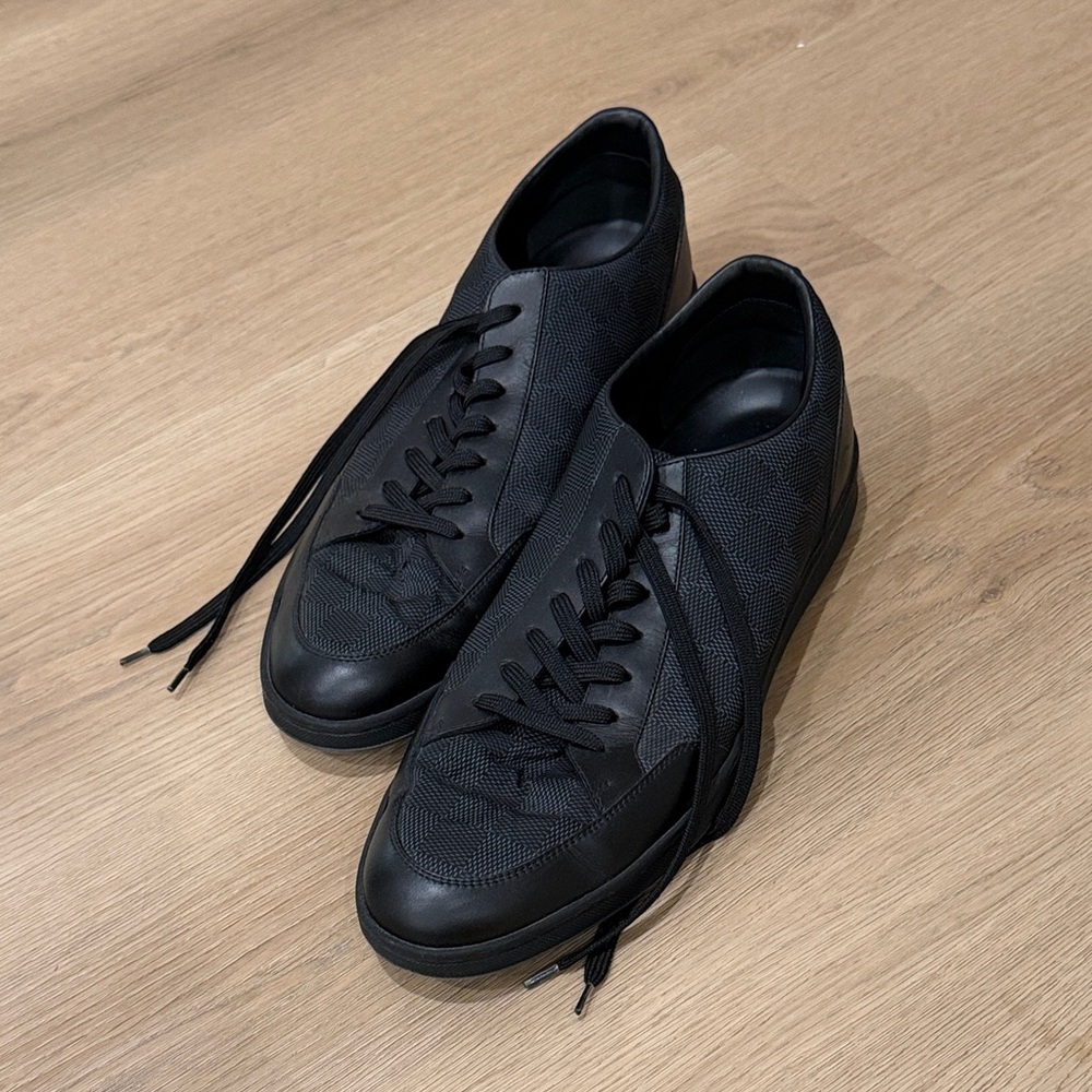 Men's Black Louis Vuitton Sneakers